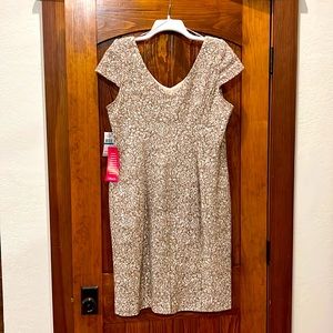 Alex Evenings: NWT  size 16